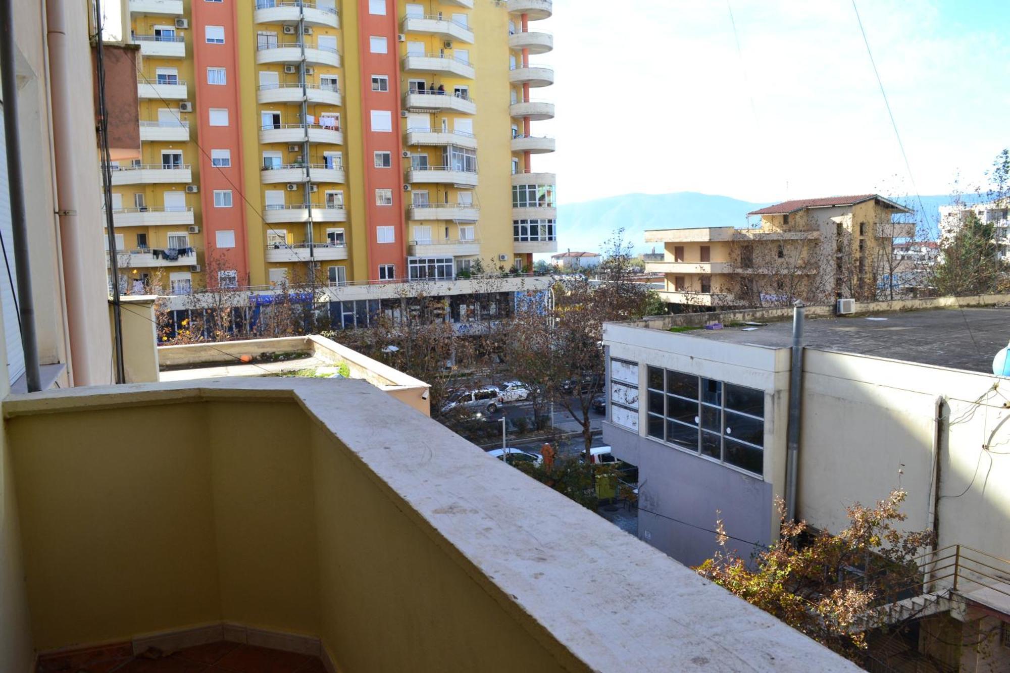 Central 5 Bedrooms Apartment Partial Seaview Vlorë Exterior foto